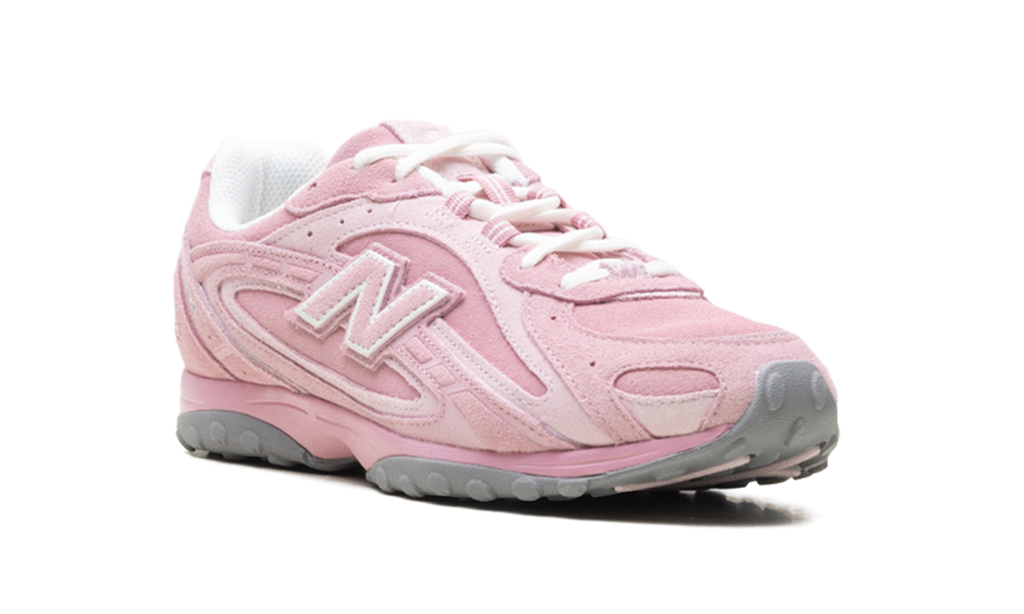 New Balance 204L "Pastel Pink" Sneakers